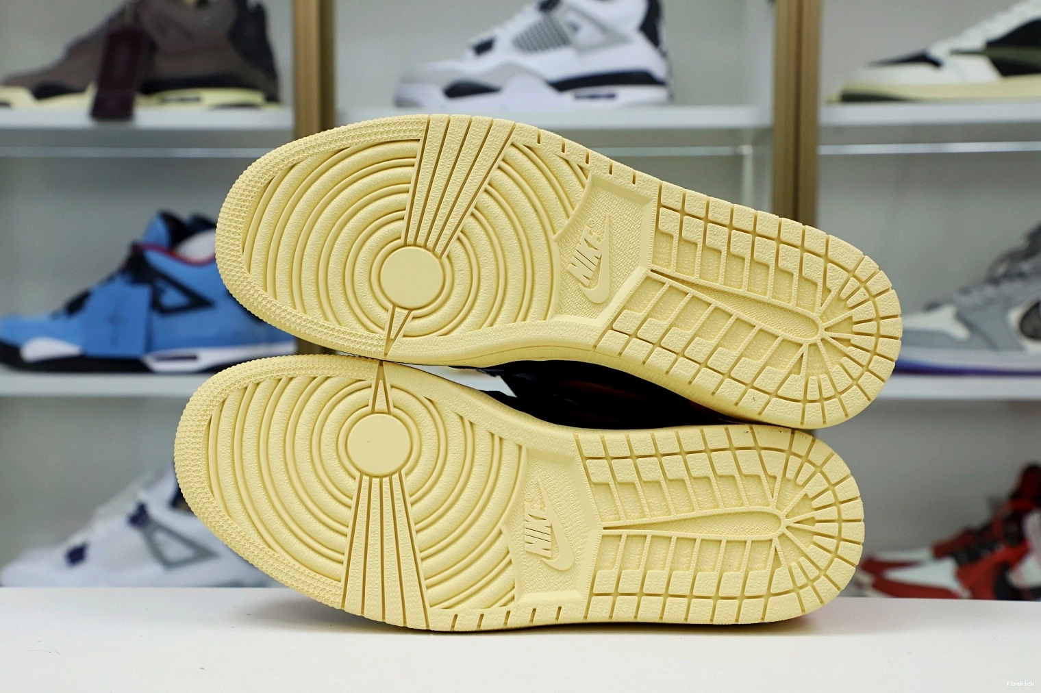 HIGH OG AIR 1 'SHATTERED BACKBOARD 3.0' RETRO JORDAN 0803